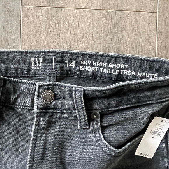 GAP Teen Sky High Short Black Jean Shorts Distressed Style Size 14 - Picture 4 of 4